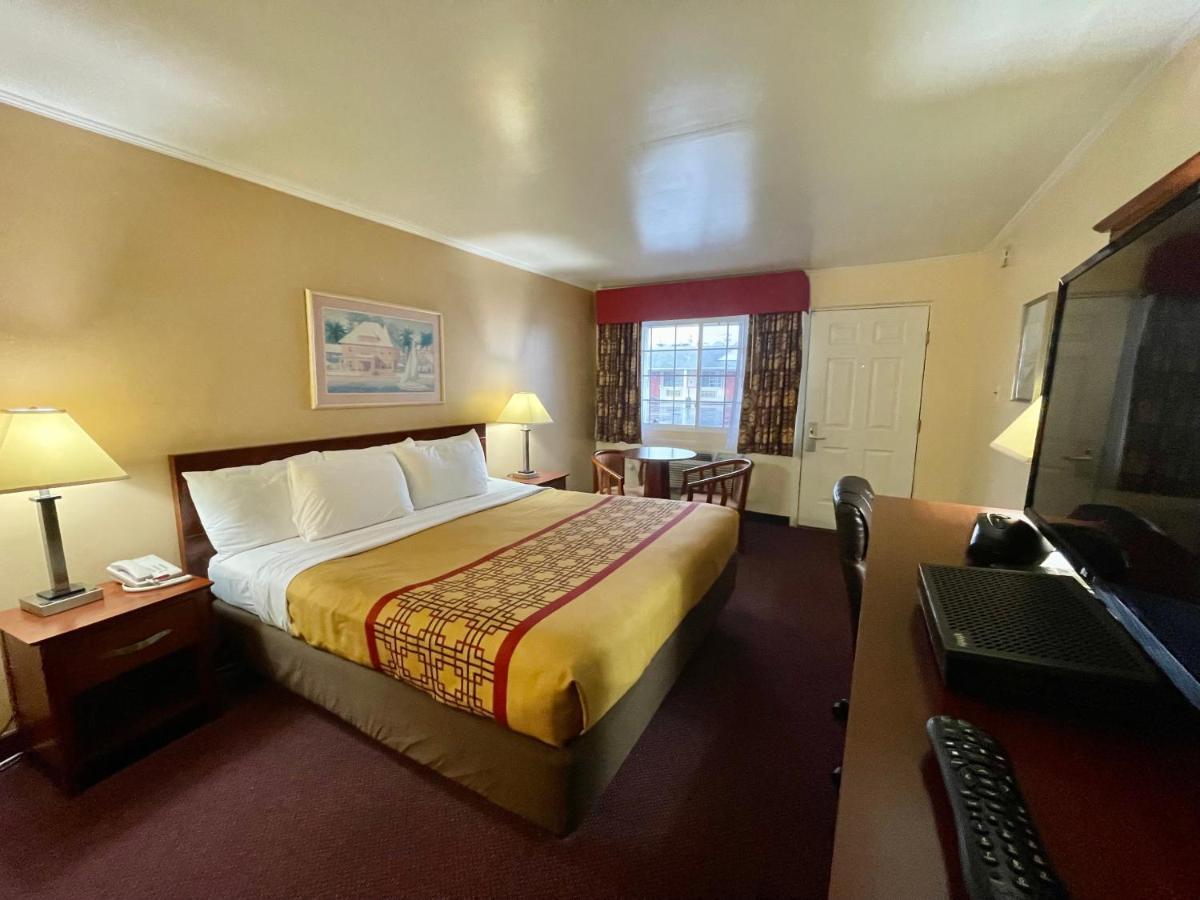 Passport Inn Somers Point - 소머즈포인트 외부 사진
